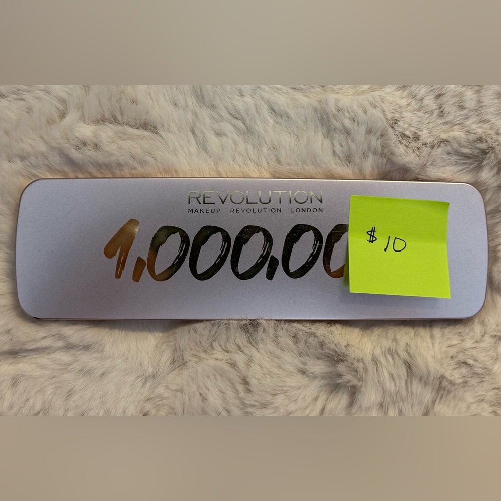 Makeup Revolution 1,000,000 Palette